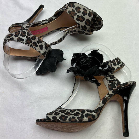 Betsey Johnson Stiletto T Strap Leopard Print Women’s 7 Patent Leather Flower - Picture 2 of 11